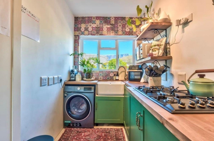 To Let 1 Bedroom Property for Rent in Mouille Point Western Cape